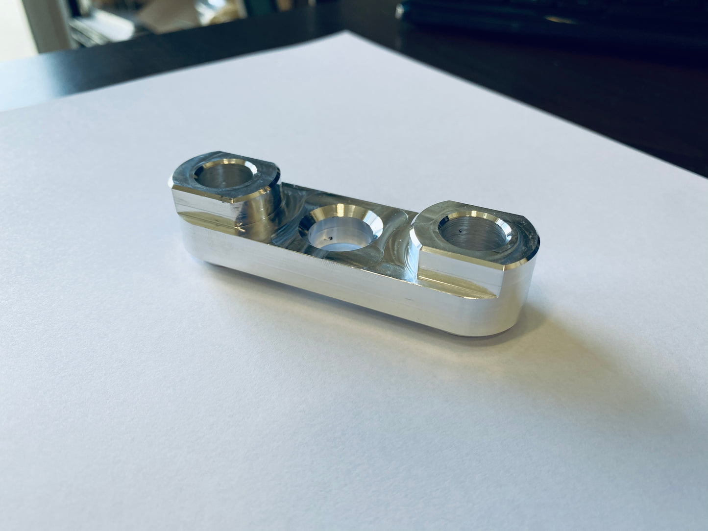 STEERING SLIDER/ STEERING RISER BRACKET