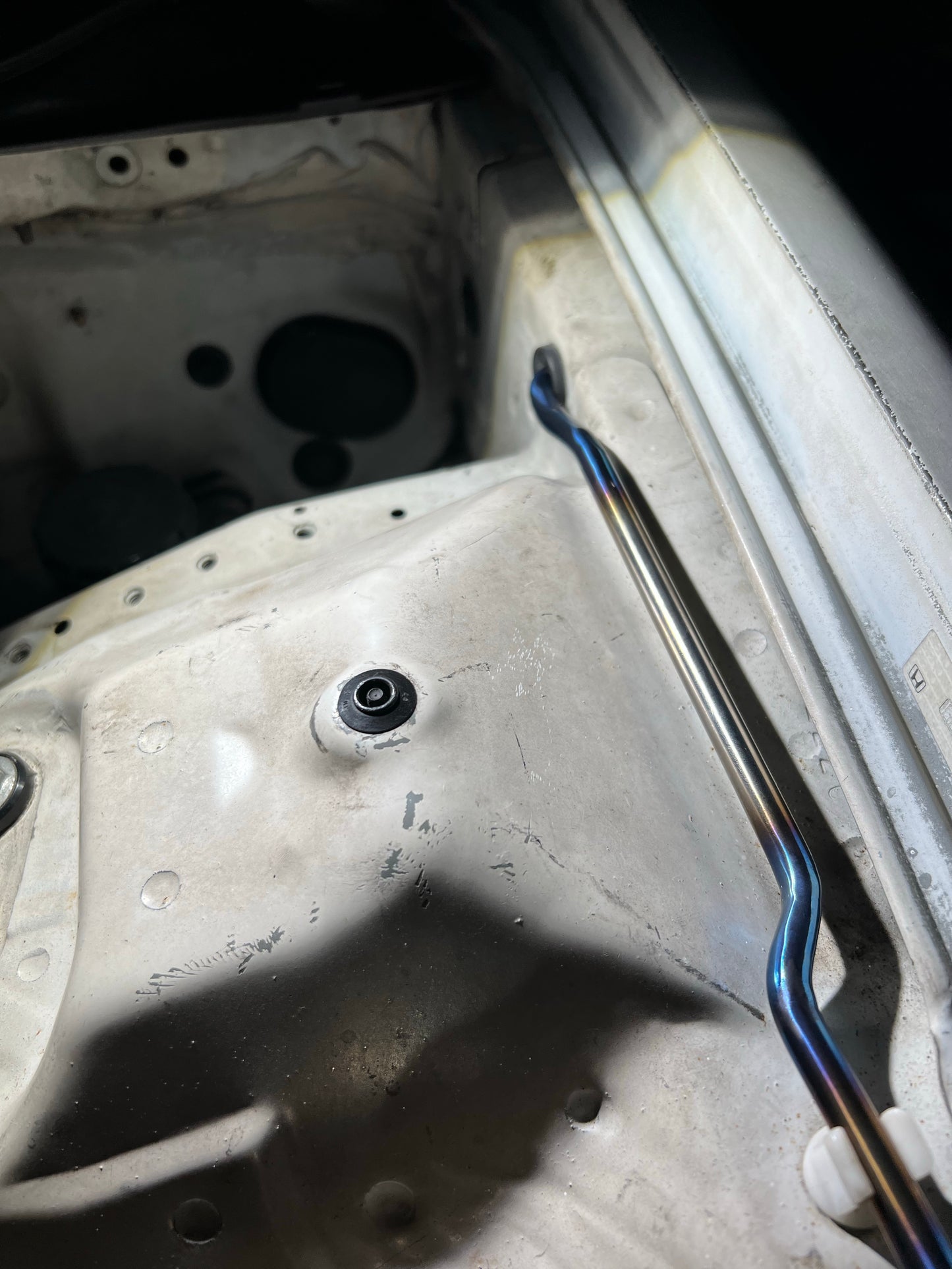 Titanium Hood Prop