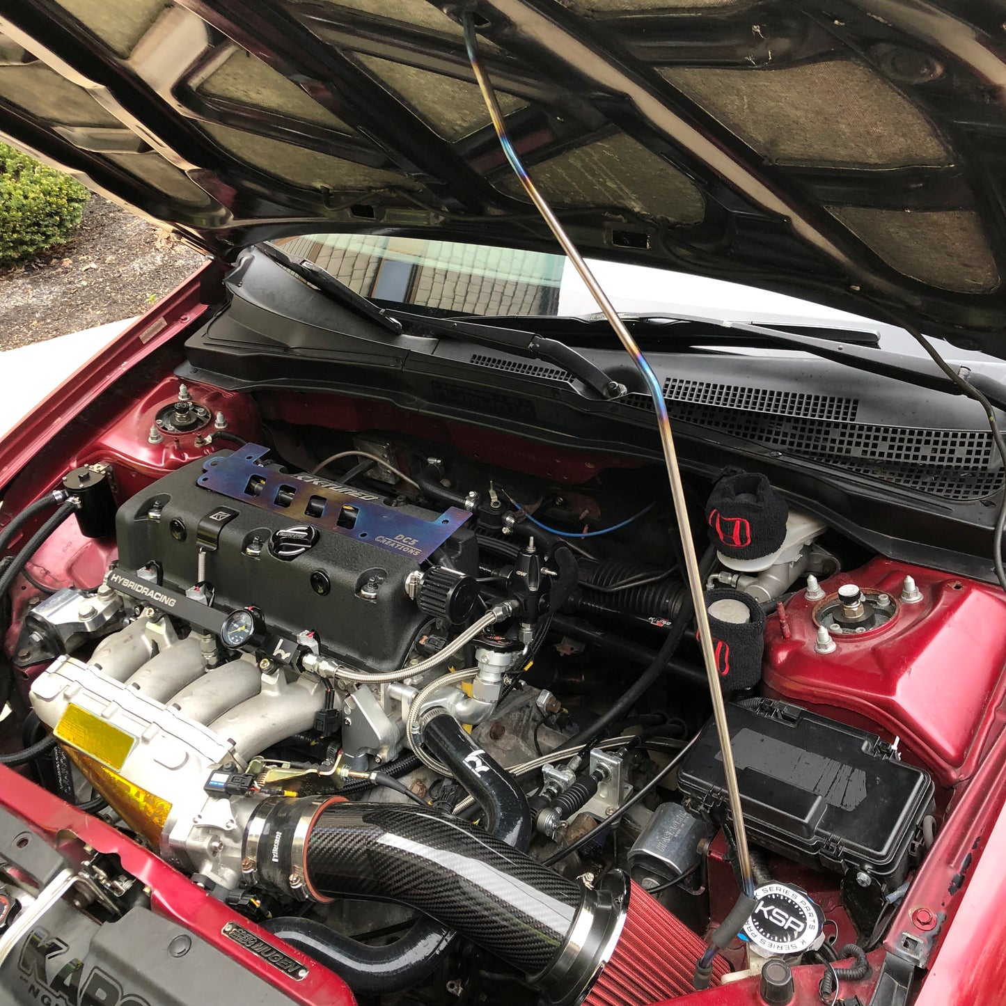 Titanium Hood Prop